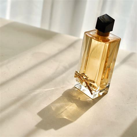 Review nước hoa cho nữ YSL Libre EDP